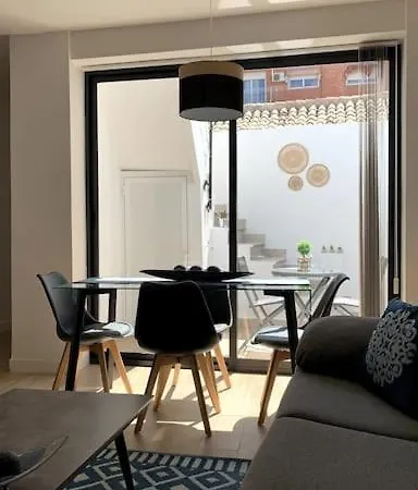 Soleada, Amplia Y Renovada Vivienda *