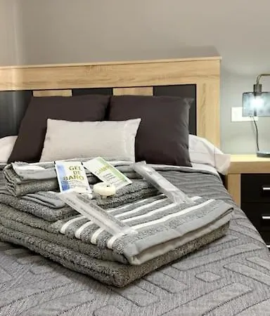 Soleada, Amplia Y Renovada Vivienda Holiday home Granada